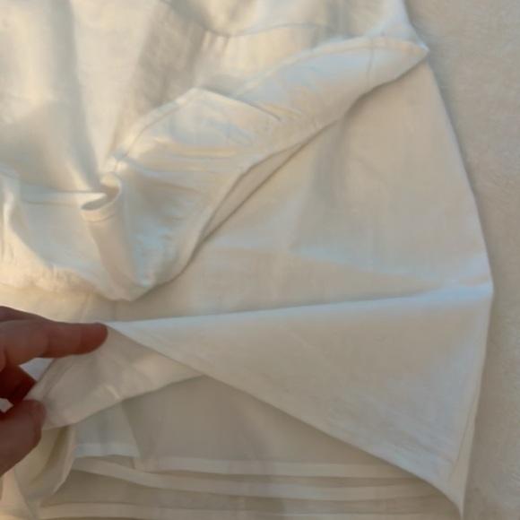 3 for $25! Women's White Ruffle Shorts‎ - Picture 4 of 4